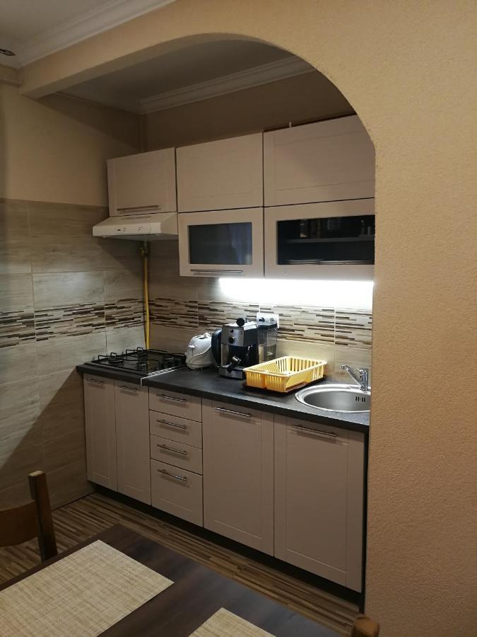 Adel Apartman Mako Exterior photo